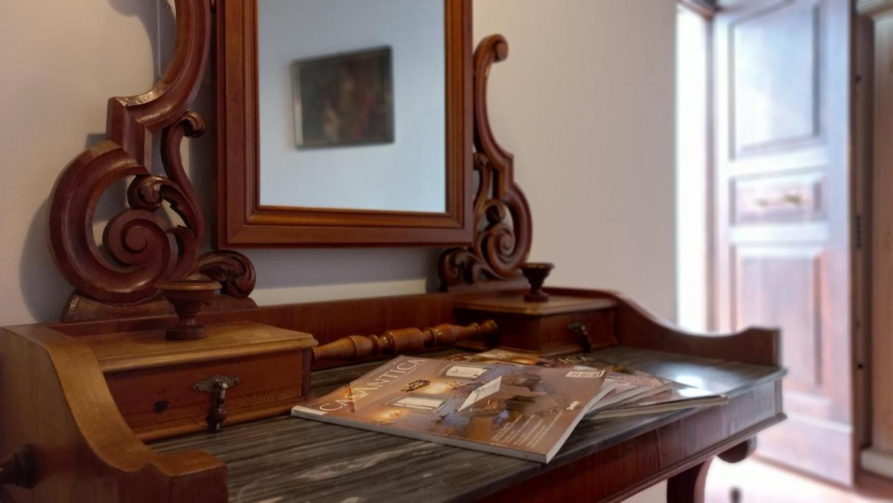 Domus Antiqua Bed & Breakfast Spello Exterior photo
